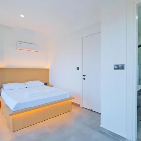Happy House Villa *